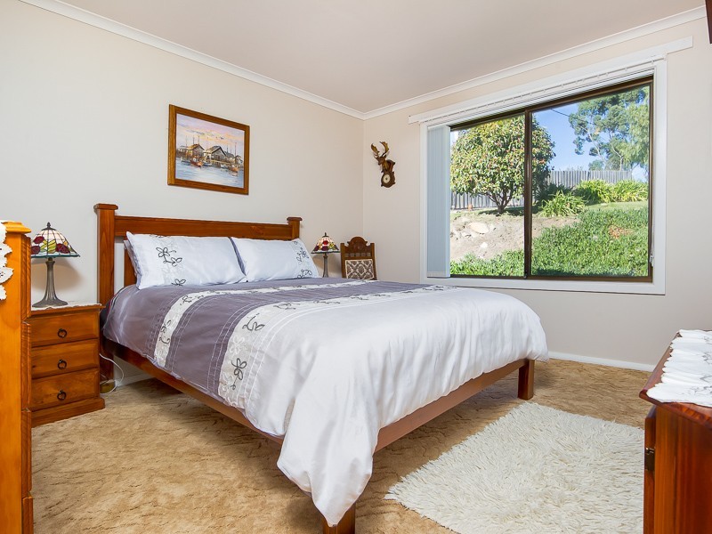 18 Greatbatch Drive, White Beach TAS 7184