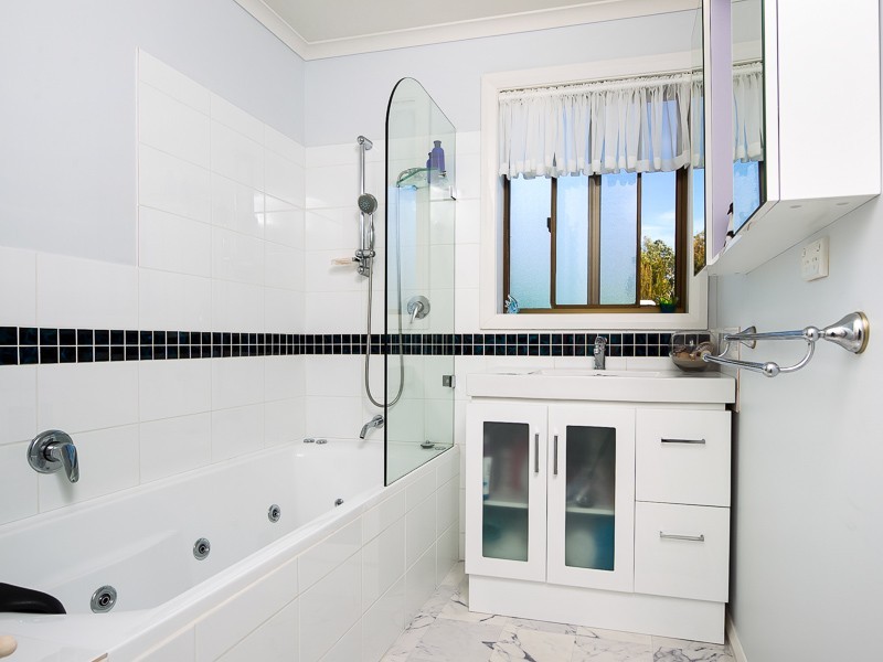 18 Greatbatch Drive, White Beach TAS 7184