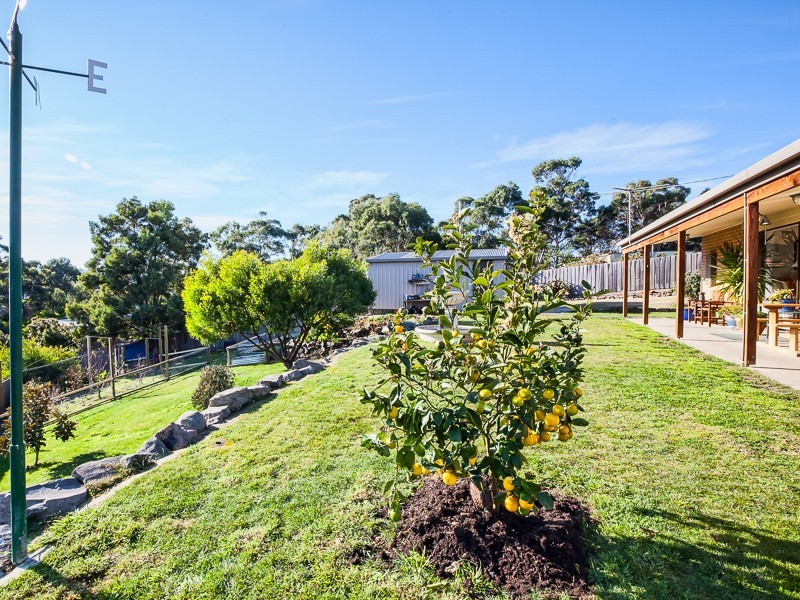 18 Greatbatch Drive, White Beach TAS 7184