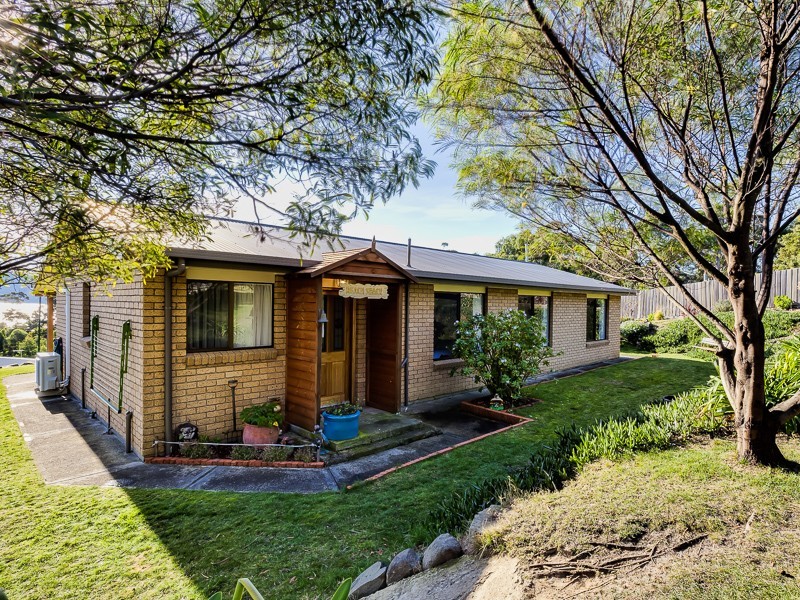 18 Greatbatch Drive, White Beach TAS 7184