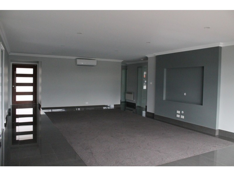 71 Esplanade, Midway Point TAS 7171