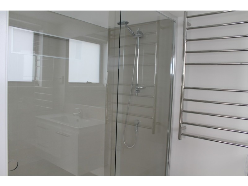 71 Esplanade, Midway Point TAS 7171