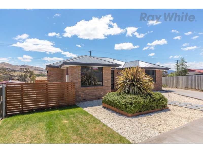 7 Callum Close, Midway Point TAS 7171