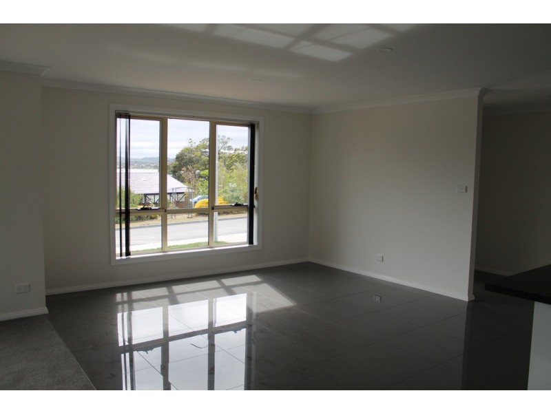 66 Esplanade, Midway Point TAS 7171