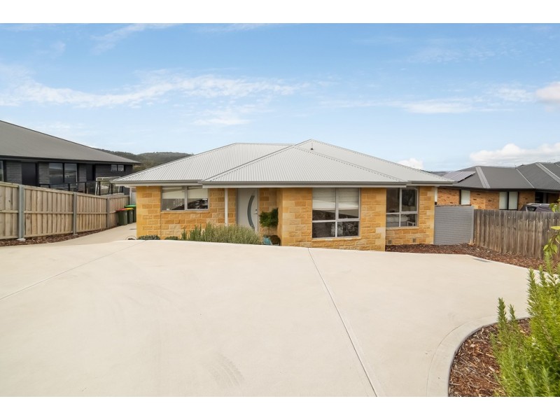 17 Hance Road, Howrah TAS 7018