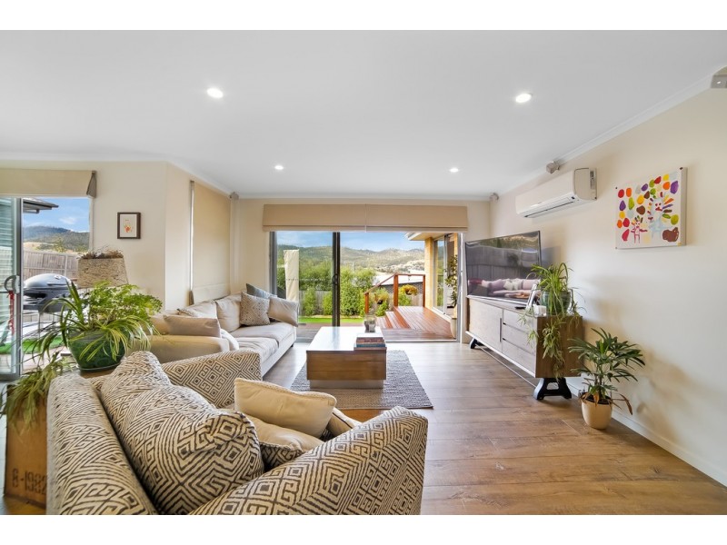 17 Hance Road, Howrah TAS 7018