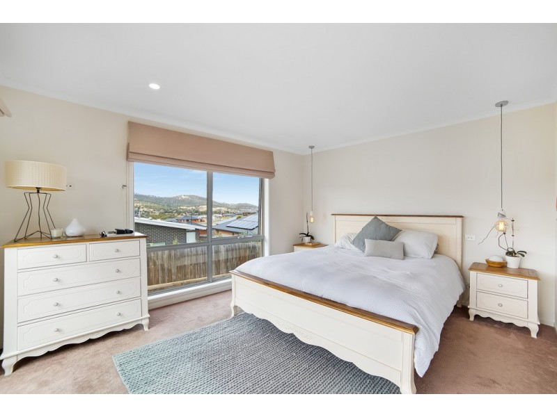 17 Hance Road, Howrah TAS 7018