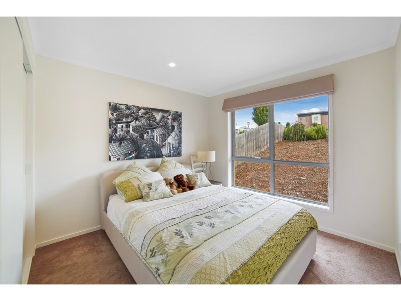 17 Hance Road, Howrah TAS 7018