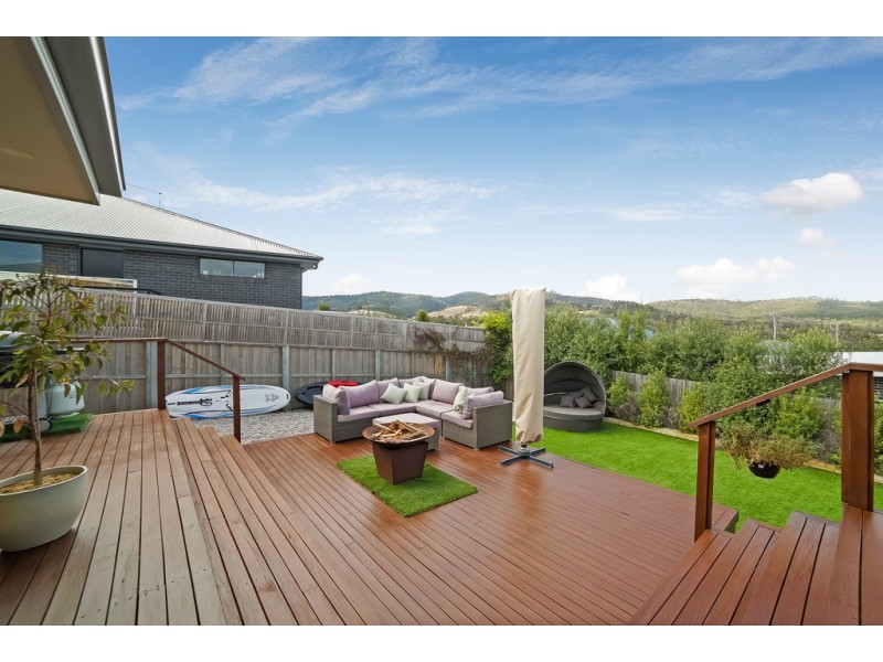 17 Hance Road, Howrah TAS 7018