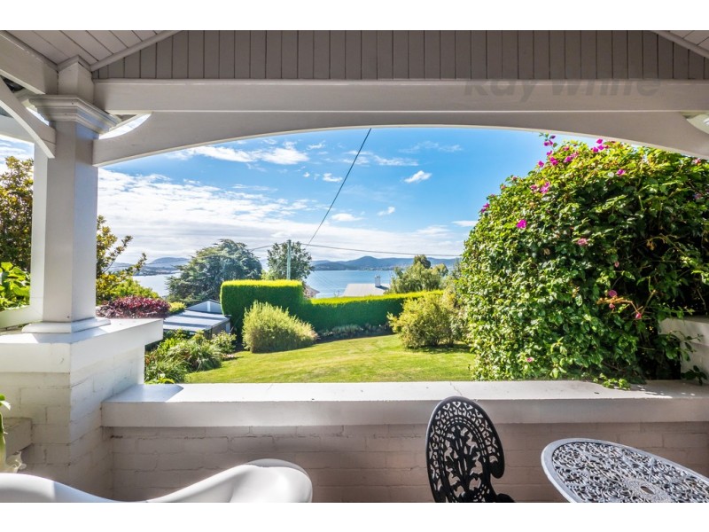 9 Ellington Road, Sandy Bay TAS 7005