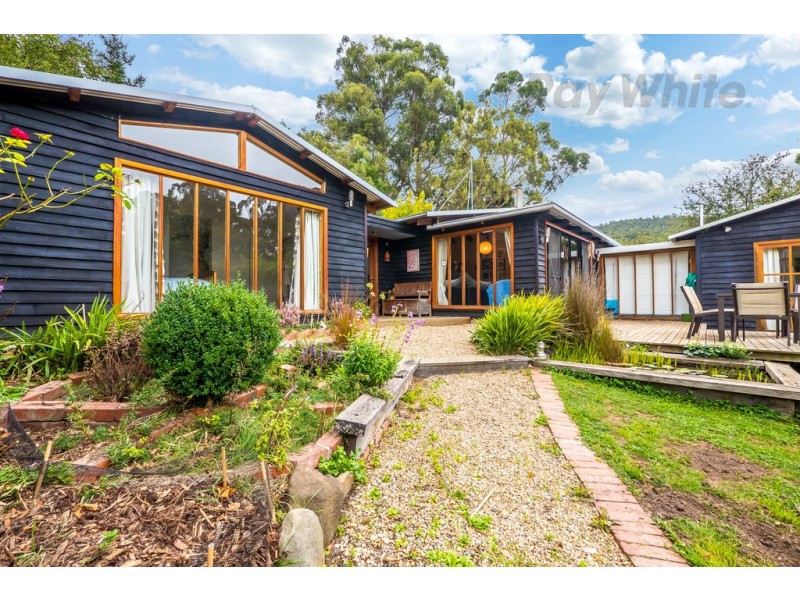 20 Mountain Road, Allens Rivulet TAS 7150