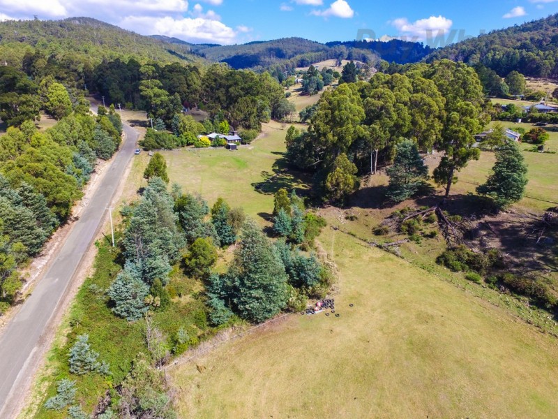 20 Mountain Road, Allens Rivulet TAS 7150