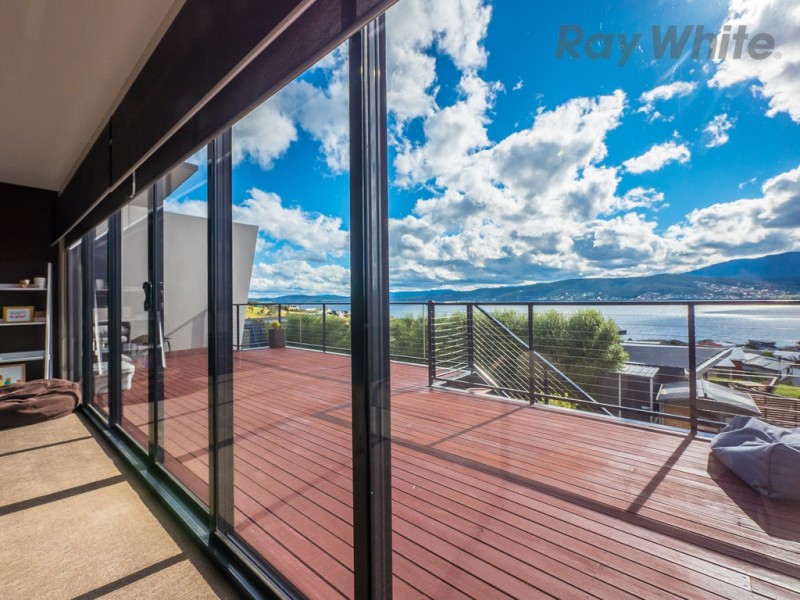 11 Norla Street, Tranmere TAS 7018