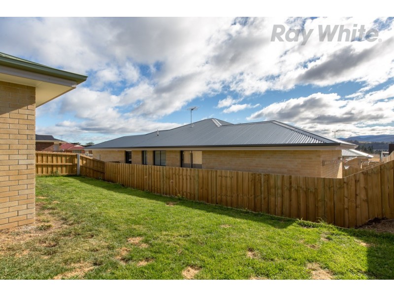 3/40 Racecourse Road, Brighton TAS 7030