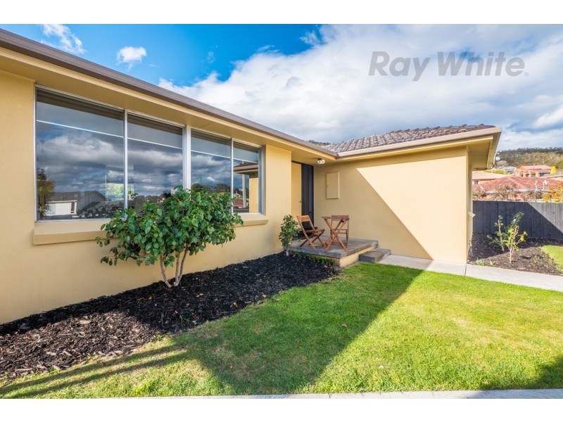 104 Carella Street, Howrah TAS 7018