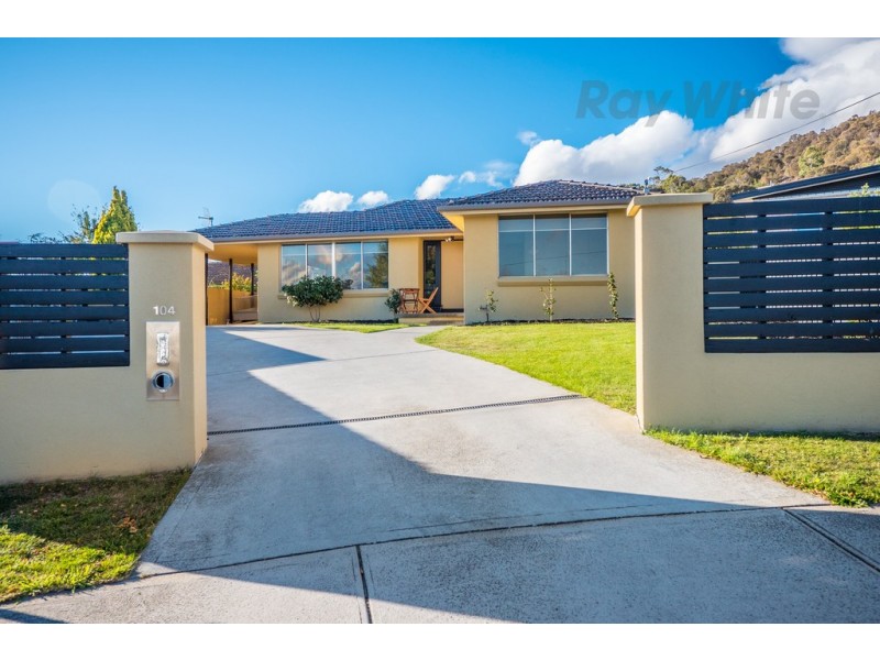 104 Carella Street, Howrah TAS 7018