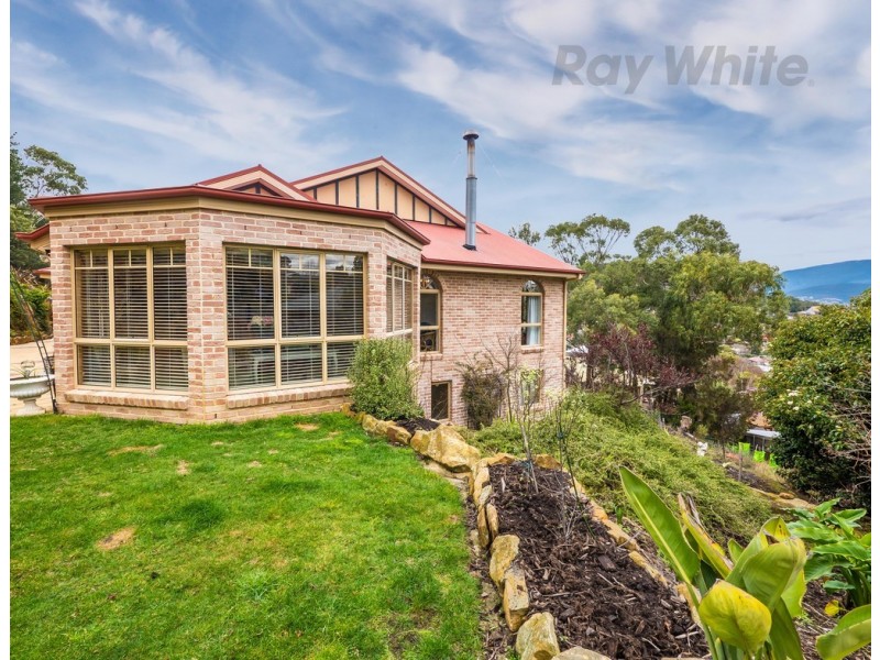 9A Kent Street, Lindisfarne TAS 7015