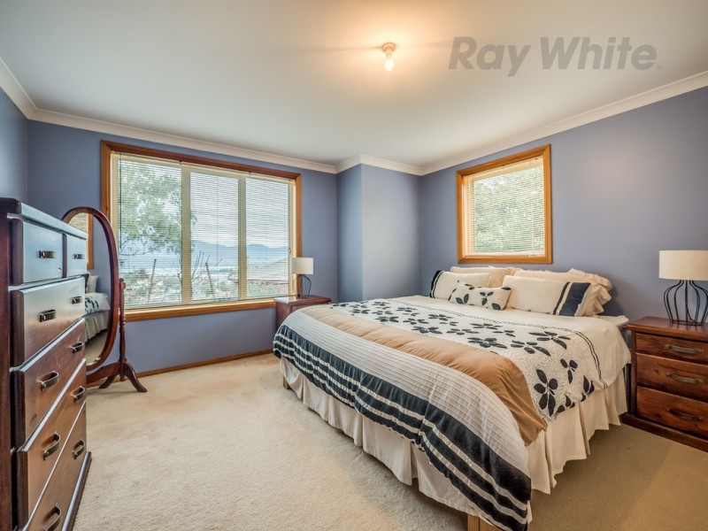 9A Kent Street, Lindisfarne TAS 7015