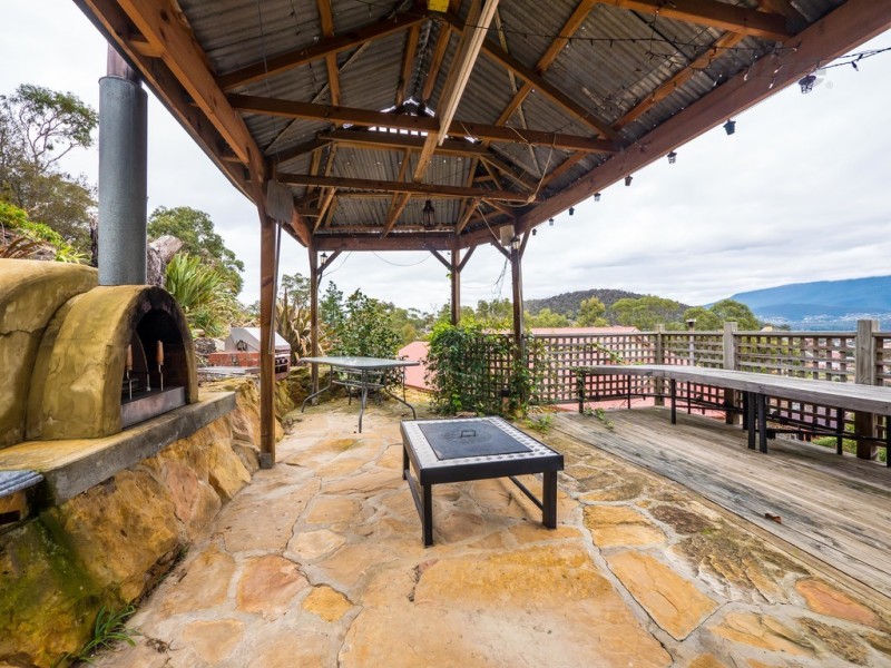 9A Kent Street, Lindisfarne TAS 7015