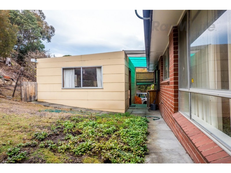70 Brushy Creek Road, Lenah Valley TAS 7008