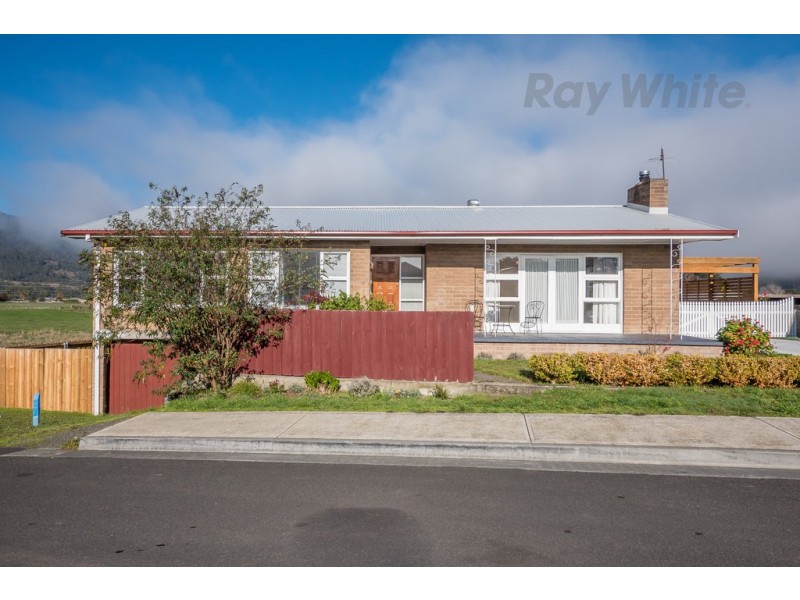 6 Pine Lane, Huonville TAS 7109