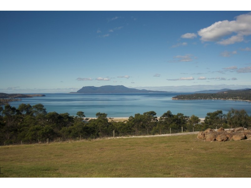 ‘ Bariloche ‘, Orford TAS 7190