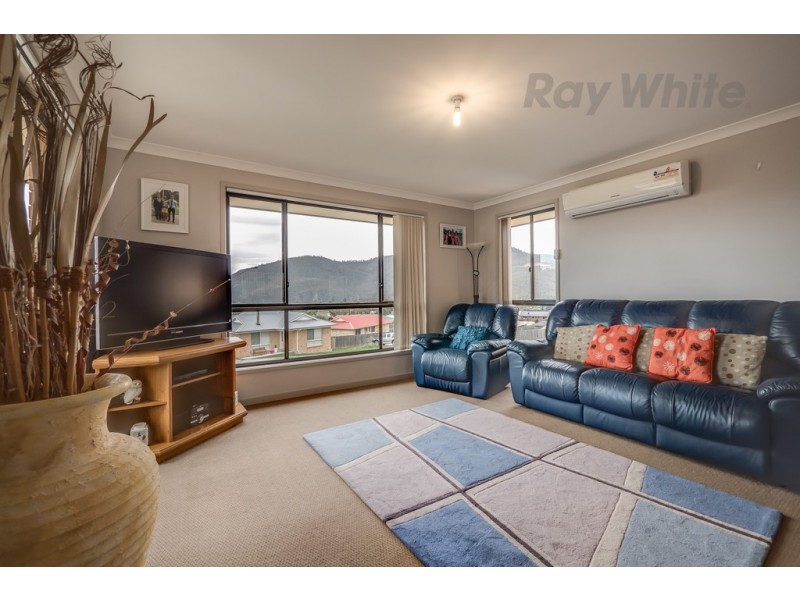 16 Leila Street, New Norfolk TAS 7140