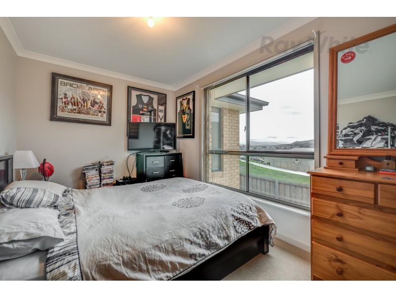 16 Leila Street, New Norfolk TAS 7140