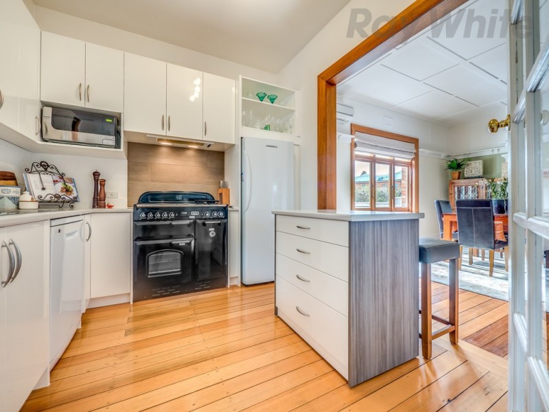 2 Clare Street, New Town TAS 7008