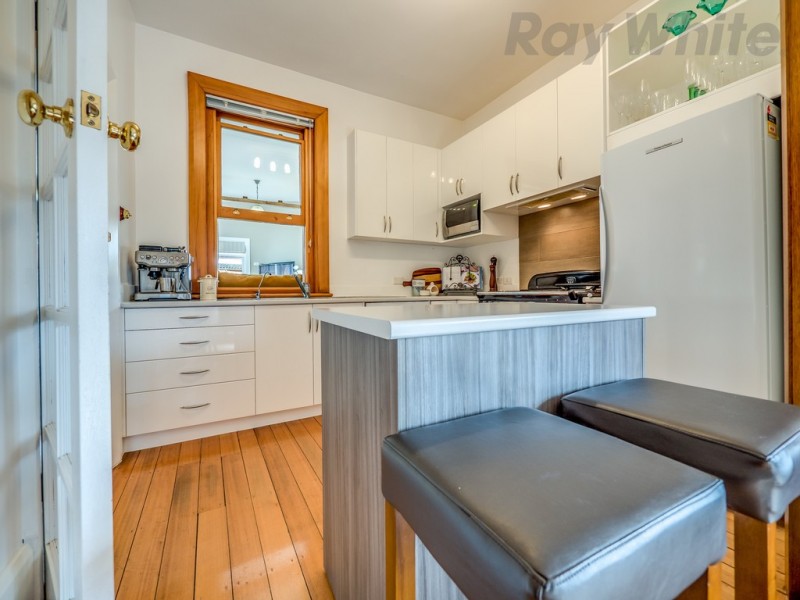2 Clare Street, New Town TAS 7008