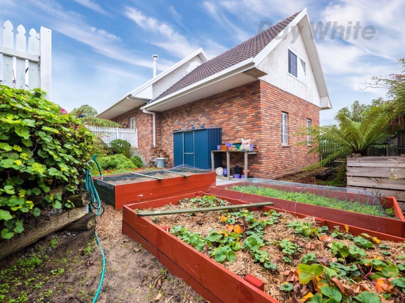 2 Timbertop Drive, Blackmans Bay TAS 7052