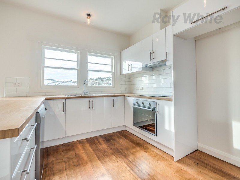 24 Clarence Street, Bellerive TAS 7018