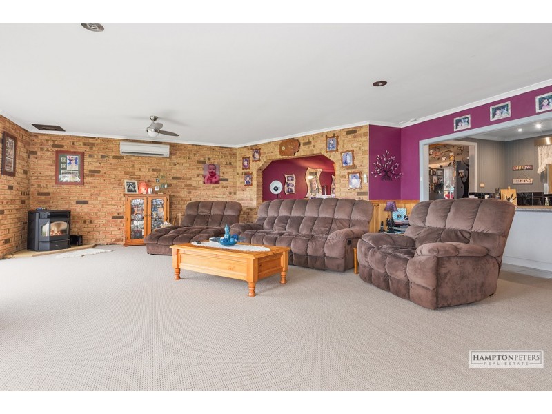 16 Hogarth Road, Sulphur Creek TAS 7316