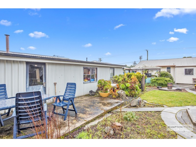 16 Hogarth Road, Sulphur Creek TAS 7316