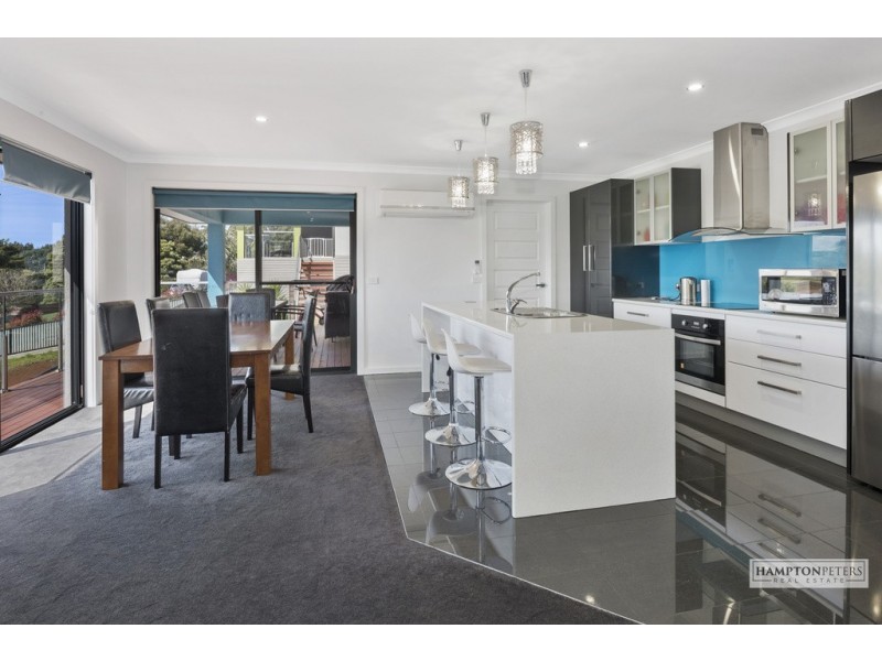 2/9 Platinum Drive, Park Grove TAS 7320