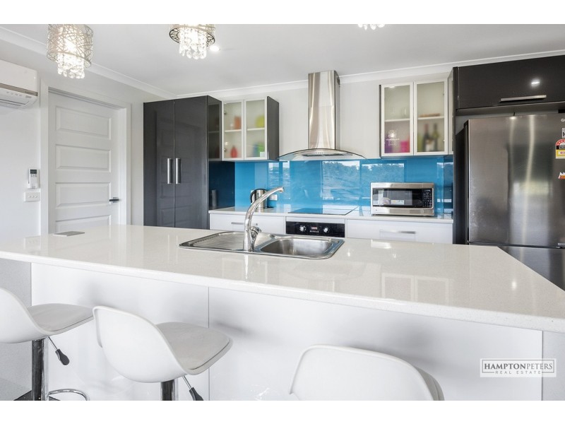 2/9 Platinum Drive, Park Grove TAS 7320