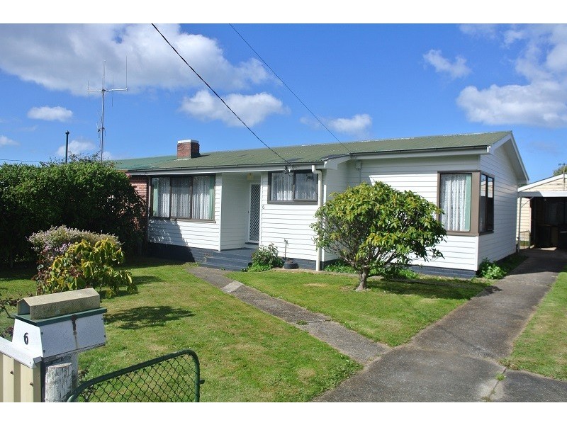 6 Lewis Street, Somerset TAS 7322