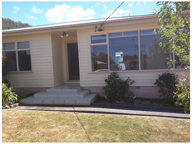 6 Hogarth Road, Sulphur Creek TAS 7316
