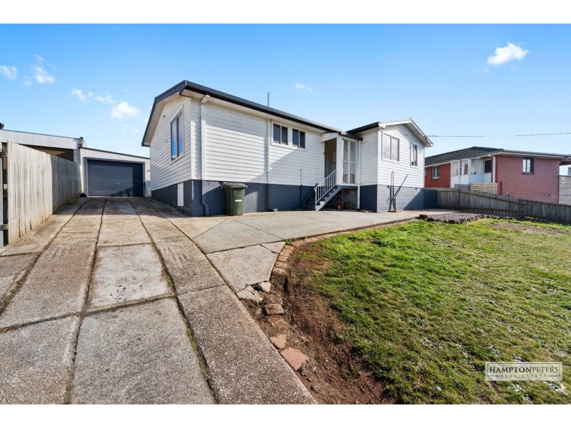 6 Winter Avenue, Upper Burnie TAS 7320