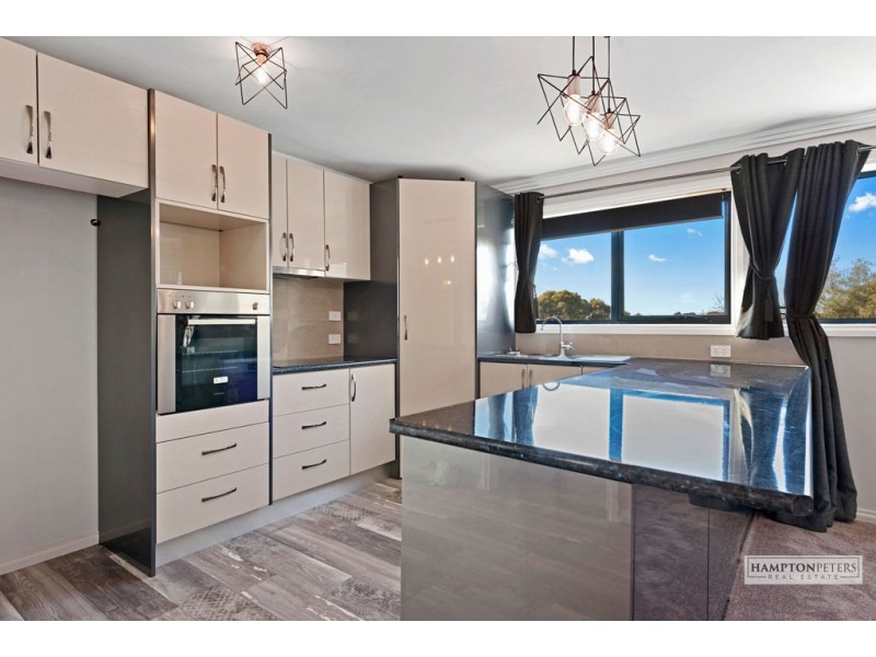 77 Oonah Street, Shorewell Park TAS 7320