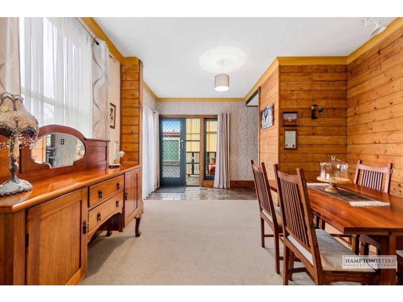 42 Saunders Street, Wynyard TAS 7325
