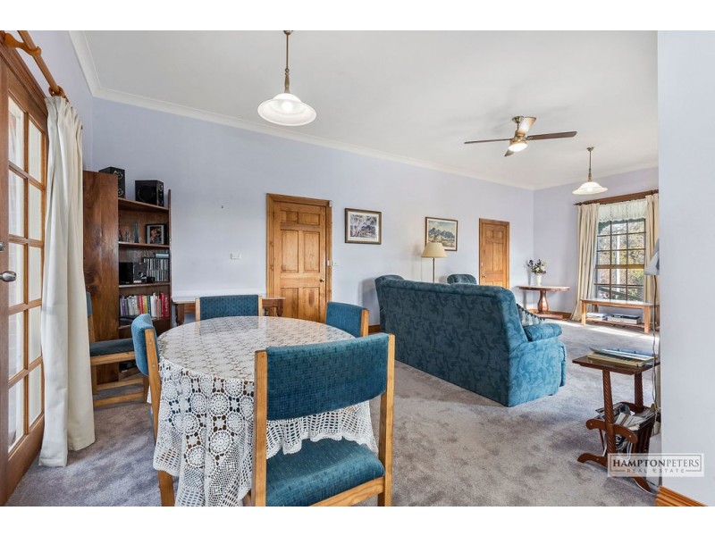 104 South Road, West Ulverstone TAS 7315