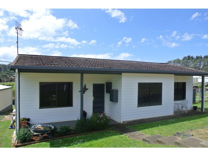 34 West Mooreville, Park Grove TAS 7320