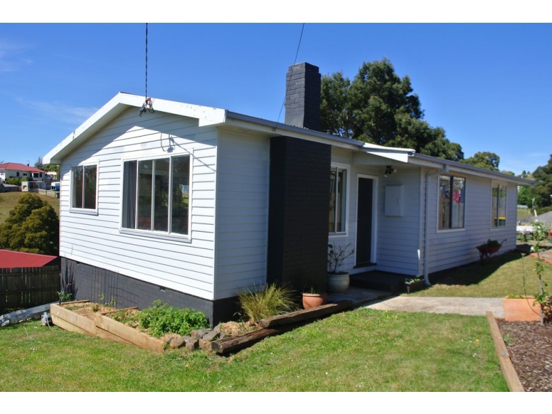 34 Woodward Avenue, Hillcrest TAS 7320