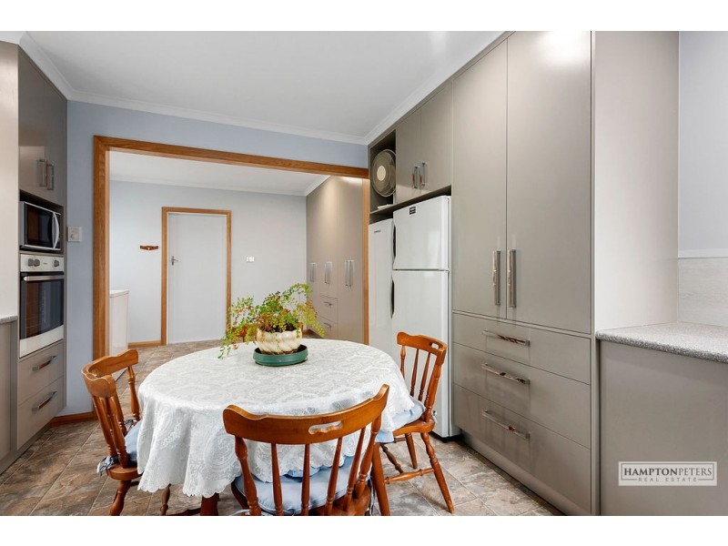 4 Reeve Street, Somerset TAS 7322