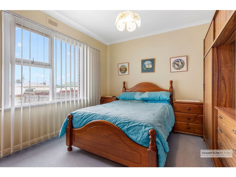 4 Reeve Street, Somerset TAS 7322