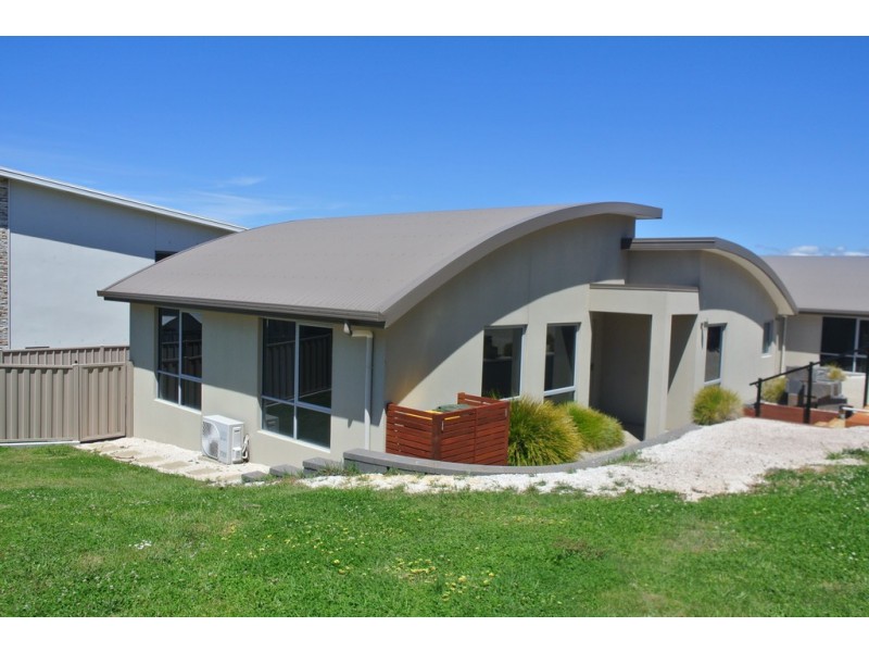 1/7 Edwin Place, Park Grove TAS 7320