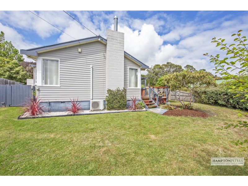72 Simpson Street, Somerset TAS 7322