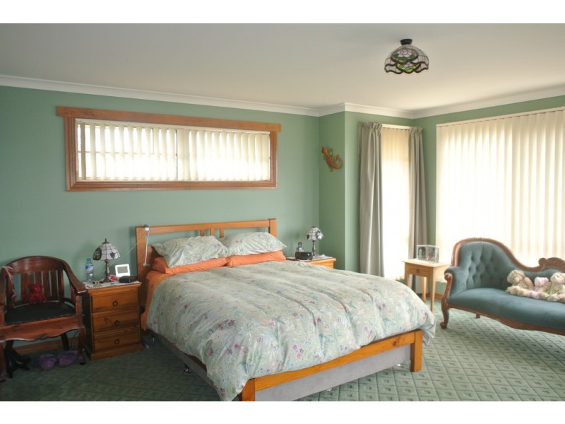 1 Ogden Street, Acton TAS 7320