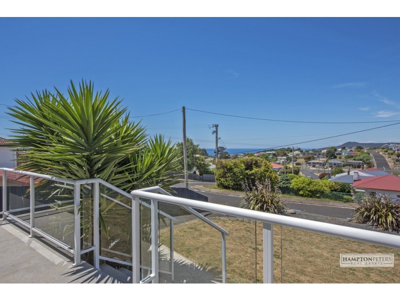 6 Sampson Street, Hillcrest TAS 7320